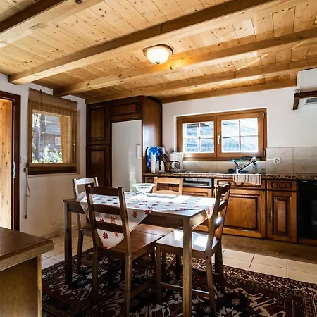Haus Alpenluft, Ergisch 公寓 Turtmann