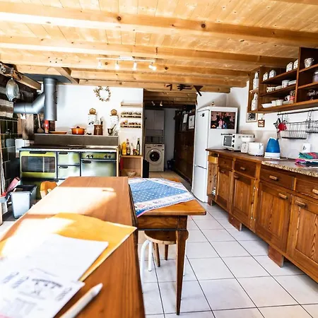 Haus Alpenluft, Ergisch 公寓 *